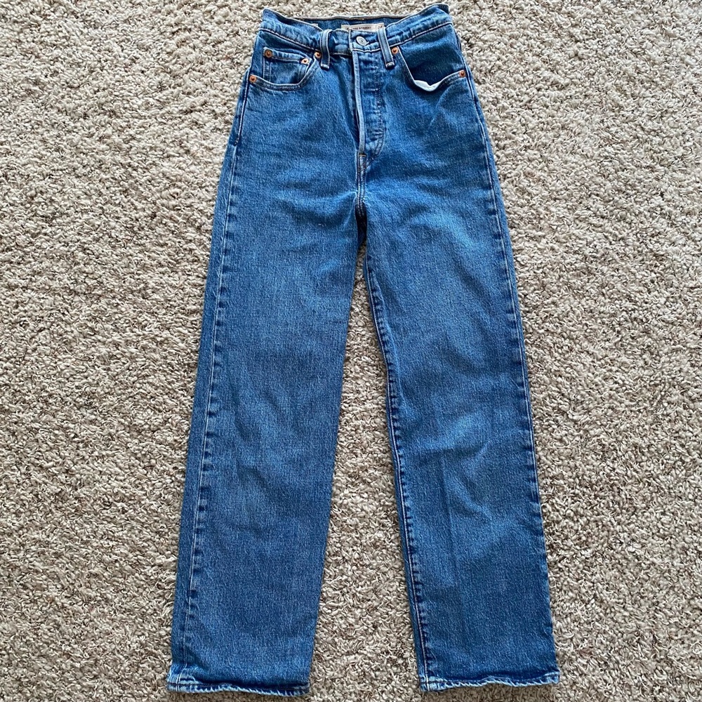 Levi’s ribcage straight jeans